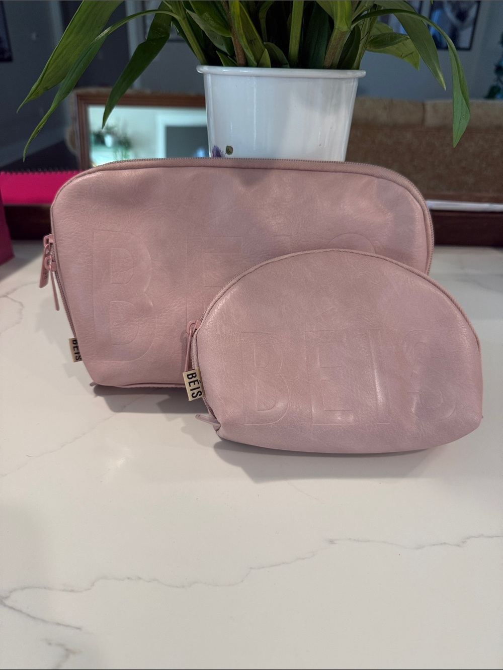 BEIS The Cosmetic Pouch Set in Atlas Pink